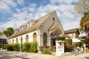 The Chapel by AvantStay Gorgeous Converted Chapel w Hot Tub in Great Location